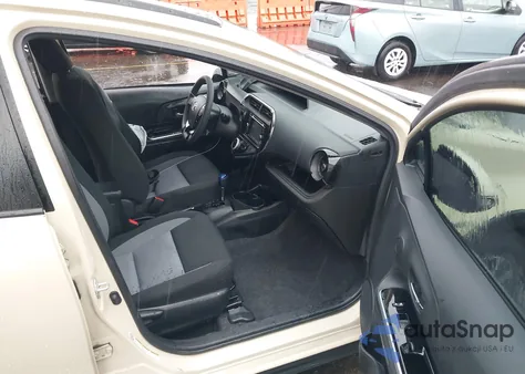 2018 Toyota Prius C Three z USA, uszkodzony, nr VIN JTDKDTB3XJ1601594